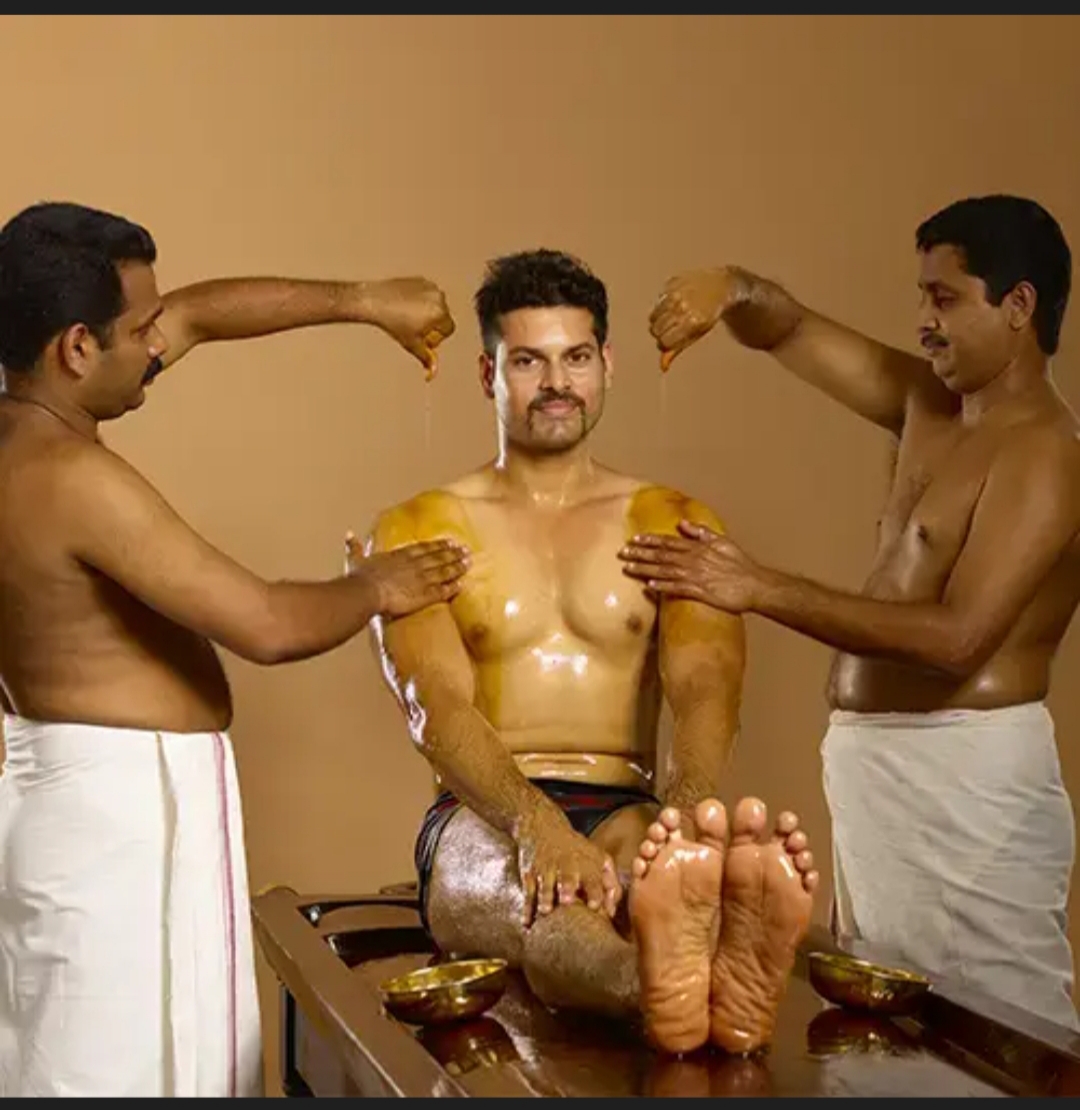 Pizhichil treatment at Kerala Ayurveda Hospital, Salem